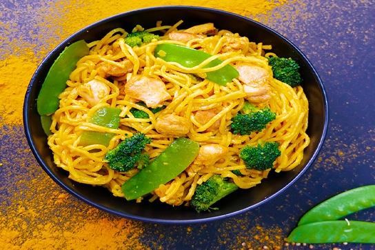 https://caribproduct.com/wp-content/uploads/2021/01/curry-chowmein.jpg